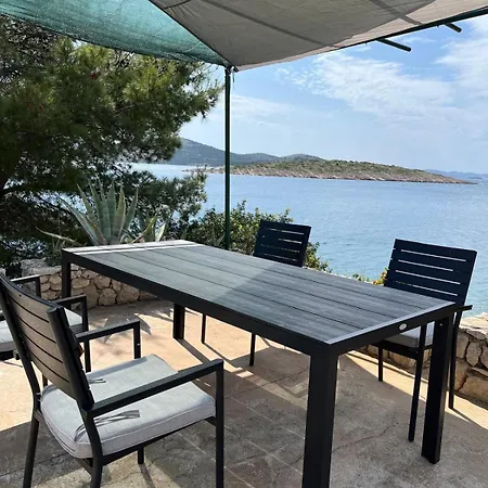 Jedina Kuca U Uvali, Otok Zut, Kornati Vikendica